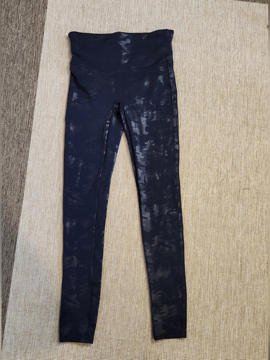 SPANX Pants - Spanx Black Camo Leggings M